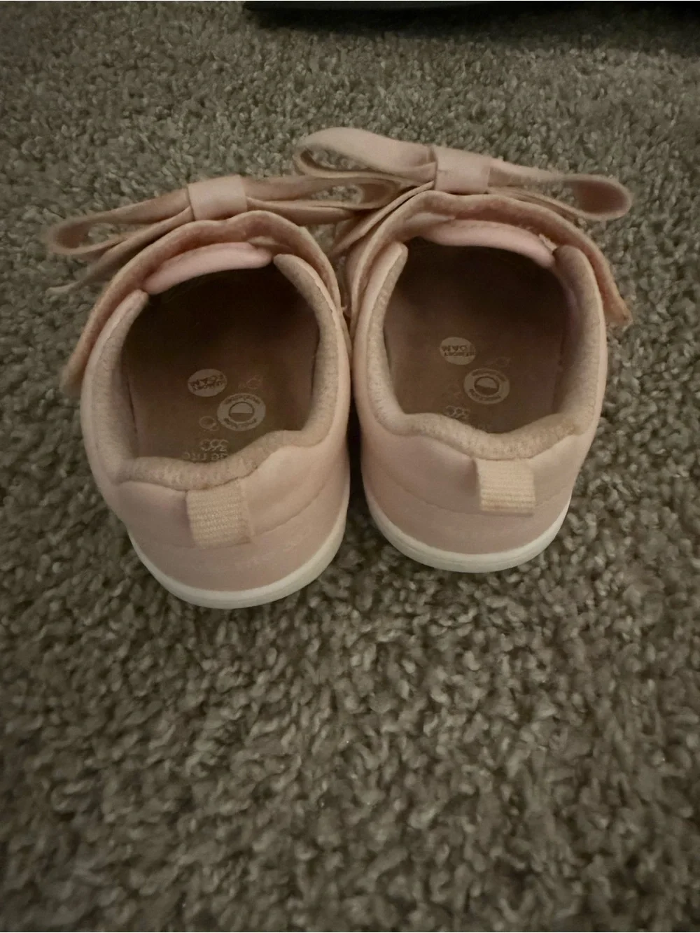 Stride rite size 4 pink bow shoes